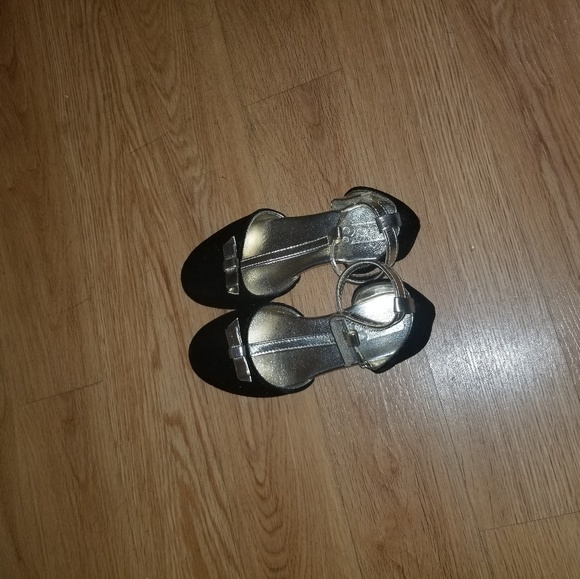 Flat shoes - Picture 3 of 3
